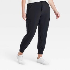 All in motion stretch tapered cargo pant/ jogger- size m